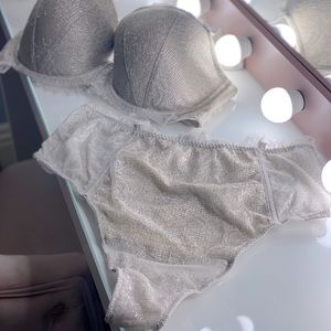 Old Hollywood Style Light Gold Matching Set